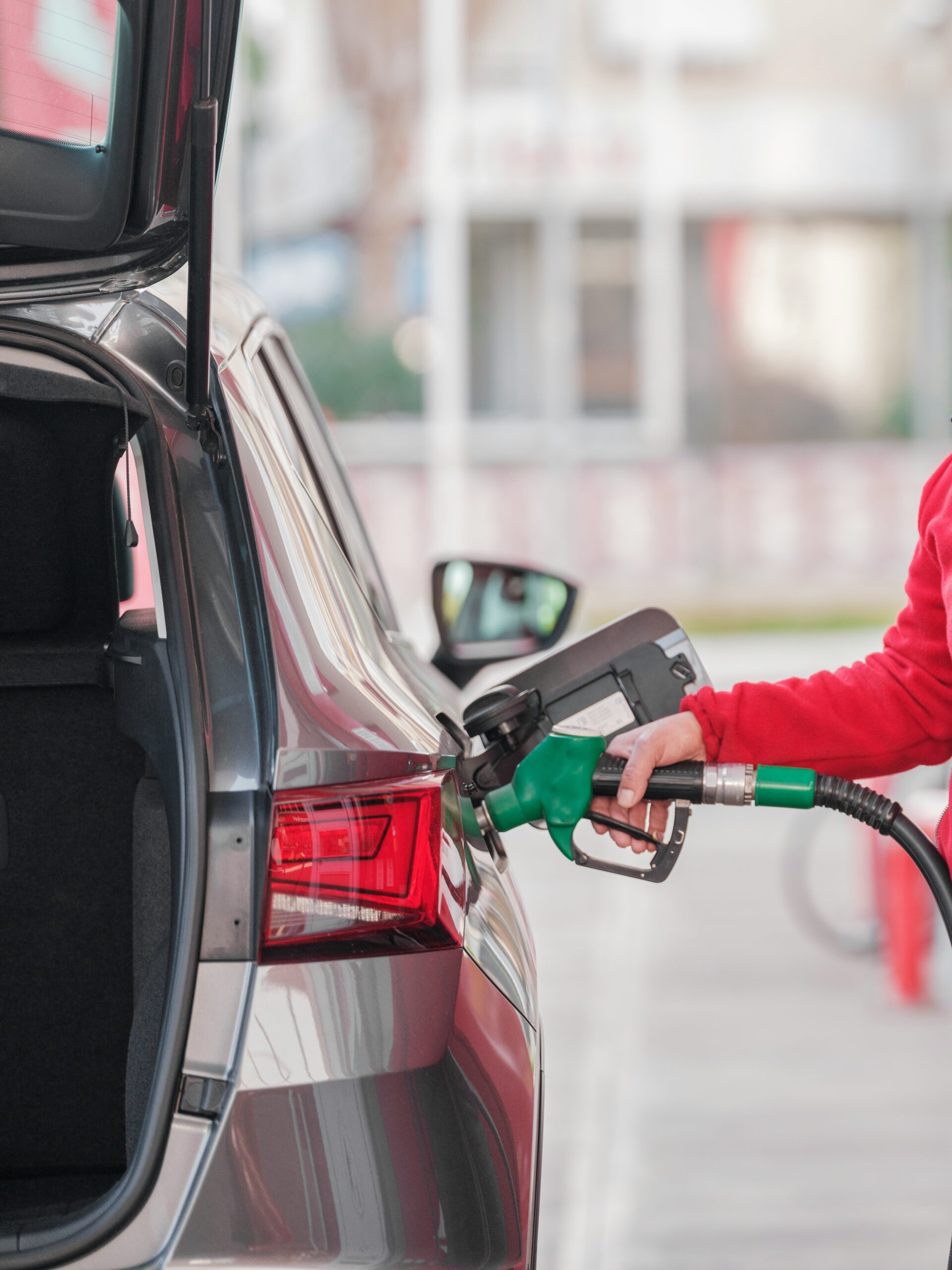Petróleo Cai 16% — Preço dos Combustíveis em Portugal